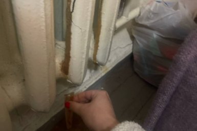 Порванные батареи предоставлено читатльницей