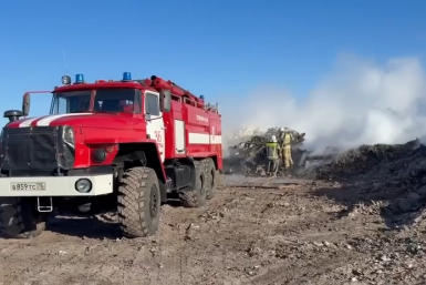 Тушение пожара кадр из видео