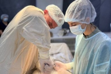 Врачи хирургической бригады