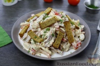 Сытный салат с курицей, ветчиной и сухариками - в 100 раз вкуснее &quotОбжорки&quot russianfood.com