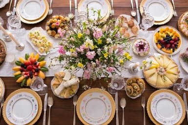 Праздничный стол ИИ GigaChat (18+)