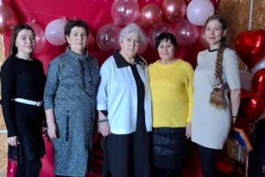 Экс-глава поселка и дитя войны Нэлли Чердакова отметила 85-летний юбилей в Забайкалье департамента ЗАГС Забайкалья