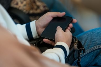 Аналитик поддержал идею запрета сим-карт для детей до 14 лет Илья Аверьянов, ИА PrimaMedia.ru