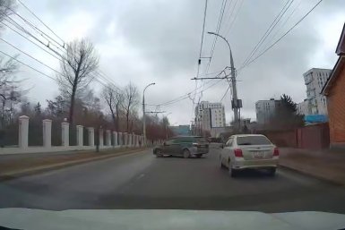 &quotИркутский_автохам&quot: кто во что горазд — ПДД &quotпотом&quot, но не сейчас Тг-канал (18+) ДТП38RUS