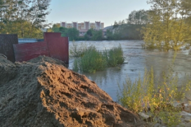 В двух районах Приангарья сохраняется неблагоприятная гидрологическая обстановка