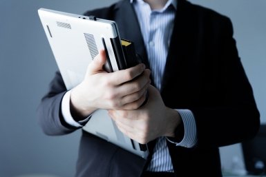 Работодателей обяжут заключать трудовой договор после принятия оффера