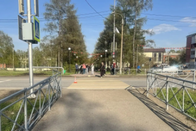 Подросток на снегоболотоходе сбил 11-летнюю девочку на "зебре" в Иркутском районе