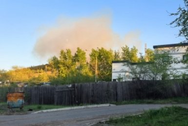 Шесть отделений огнеборцев тушат пожар на Титовской сопке в Чите Анета Абрамченко, ИА ChitaMedia