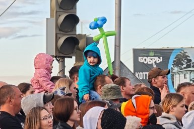 Салют, Пелагея и тысячи улыбок: жители Ангарска рассказали о ярких эмоциях от праздника Анастасия Вострецова, корр. ИА AngarskMedia