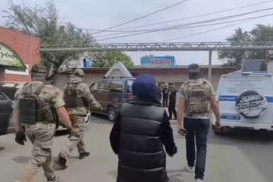 Четверо иностранцев работали без документов на оптовой базе в Уссурийске скриншот из официального ТГ-канала (16+) Полиции Приморья