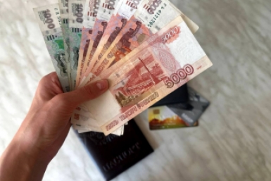 Родителям рассказали, как получить ежегодную семейную выплату