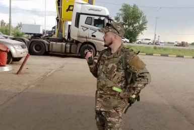 Госслужащие помогают регулировать очереди на АЗС в Забайкалье канал в МАКСе (12+) официальных новостей о топливе в Забайкалье