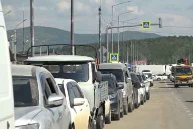 Осипов: дефицит бензина в Забайкалье вызван ударами по НПЗ и ремонтом мощностей скриншот из прямой трансляции ГТРК &quotЧита&quot