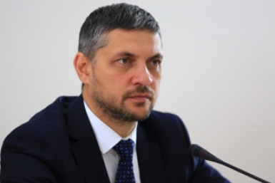 Осипов заявил о существенном сокращении очередей за топливом на АЗС Забайкалья