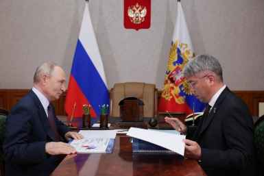 Глава Бурятии доложил Путину о проекте по добыче апатитов за 63 млрд рублей Кремлин.ру