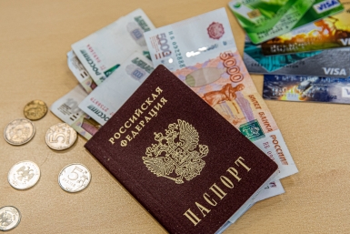 Прожиточный минимум предложили платить неработающим родителям в Госдуме