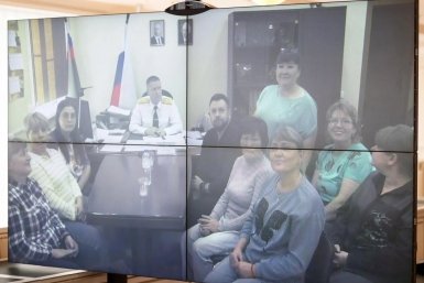 Жители аварийных домов канал Следкома в МАХ (12+)