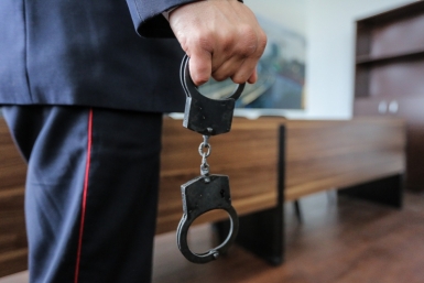Подсудимый пытался пронести в суд одеколон и несколько зажигалок в Забайкалье Антон Балашов, ИА PrimaMedia