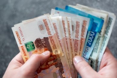 Доходы вкладчиков взлетели от высоких ставок - аналитик сказал, что делать с деньгами