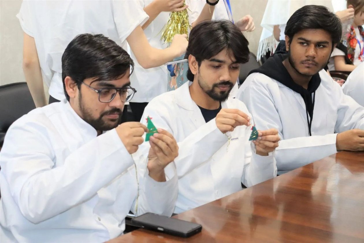 Студенты из Индии пресс-службы ЧГМА