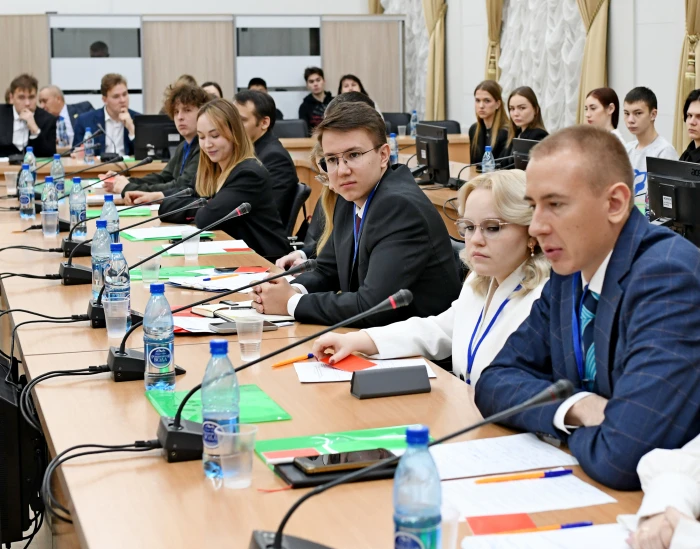Набор в &quotШколу молодого парламентария&quot открыли в Забайкалье пресс-службы Заксобрания Забайкалья