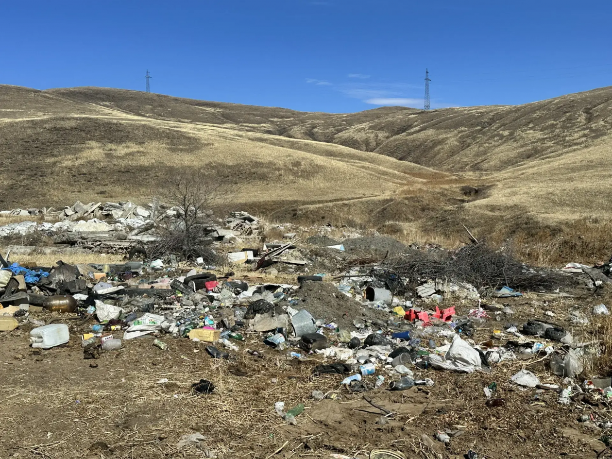 Мусор Минприроды в МАХ (6+)