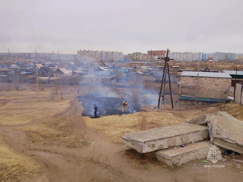 Тушение огня пресс-службы ГУ МЧС по Забайкалью