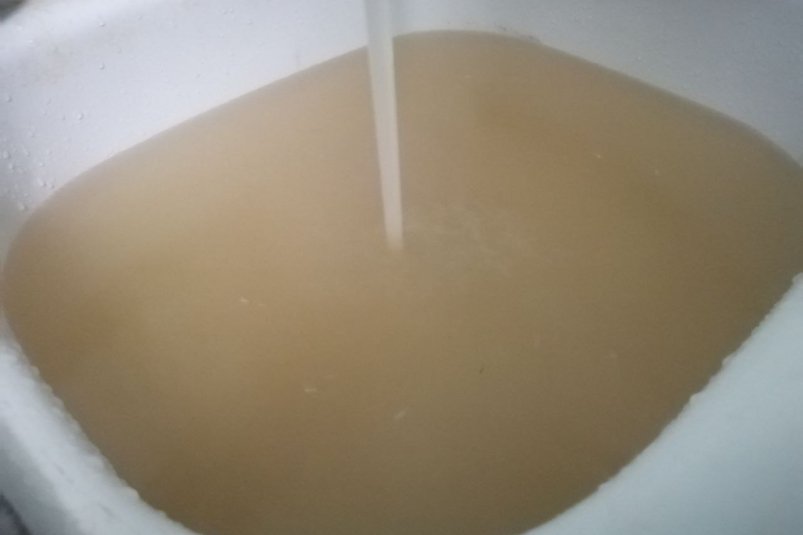 Грязная вода пошла из кранов жителей КСК Читы после коммунальной аварии ИА ChitaMedia