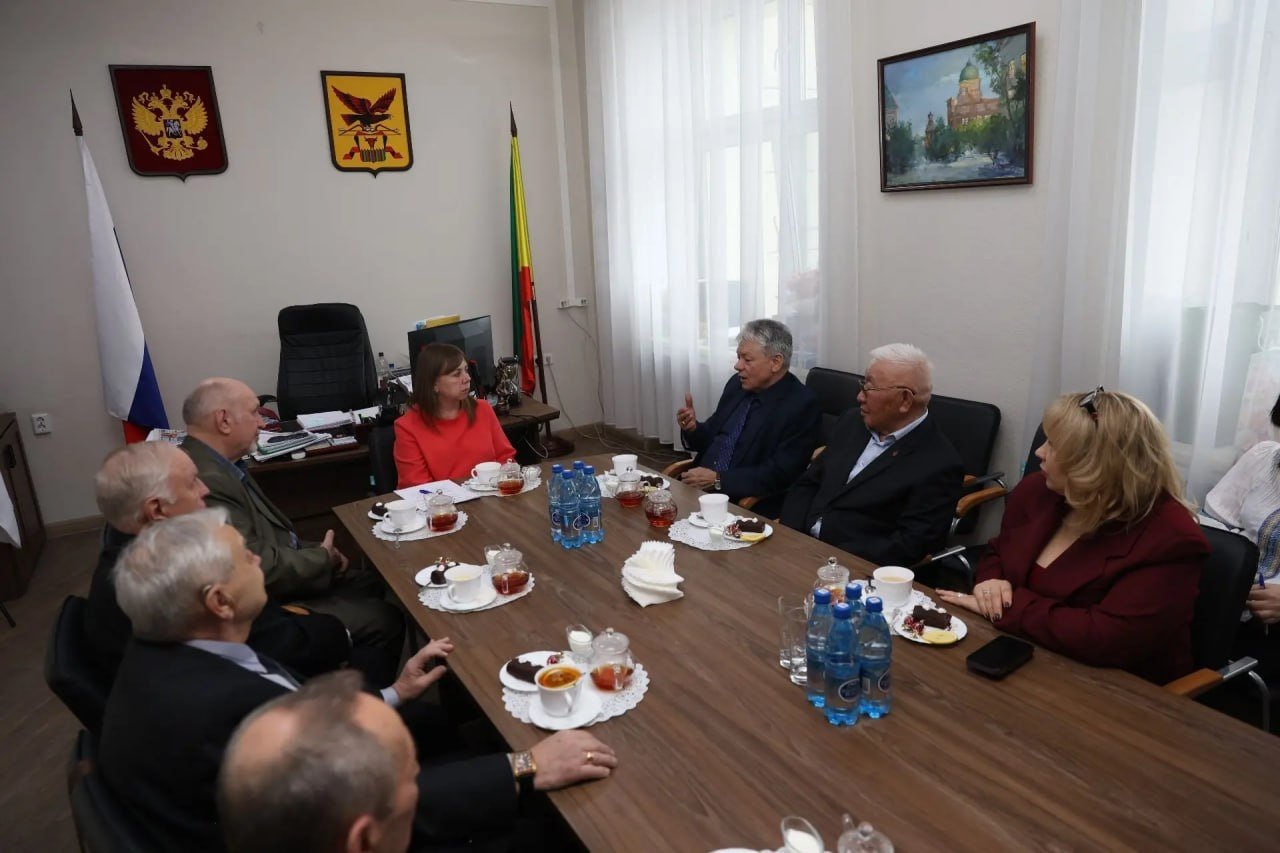 Встреча с ветеранами МВД тг-канал (18+) правительства Забайкалья