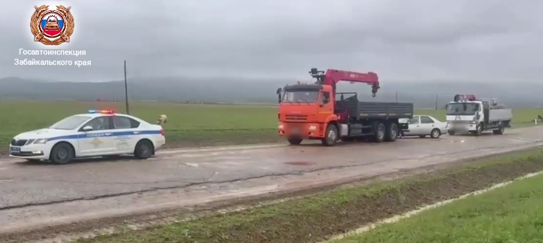 ГИБДД дежурит на дороге Кадр из видео