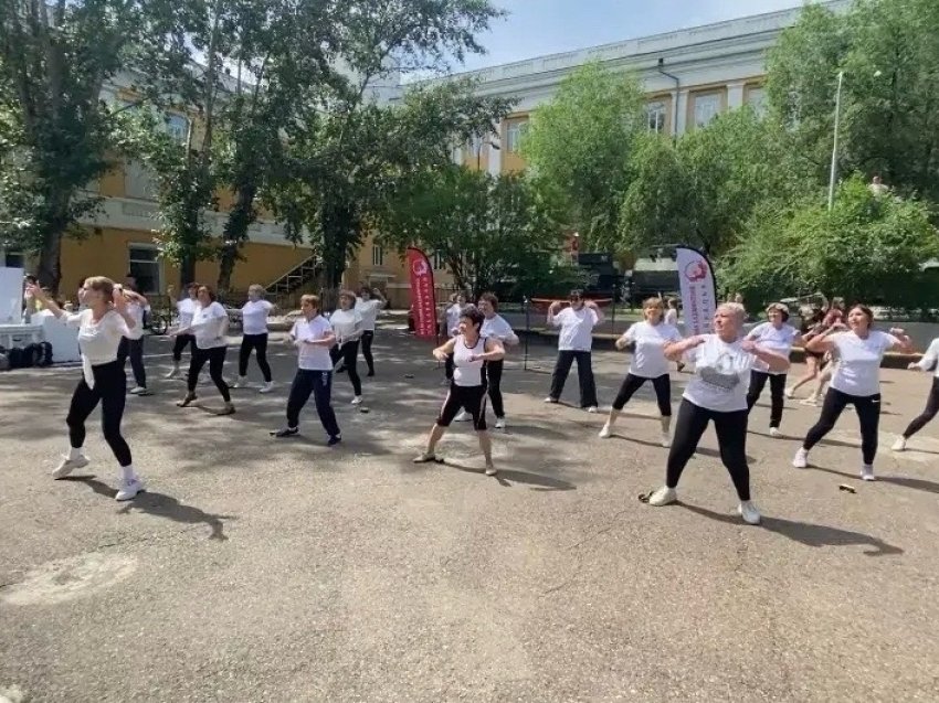 Занятие фитнесом пресс-службы министерства физической культуры и спорта Забайкальского края