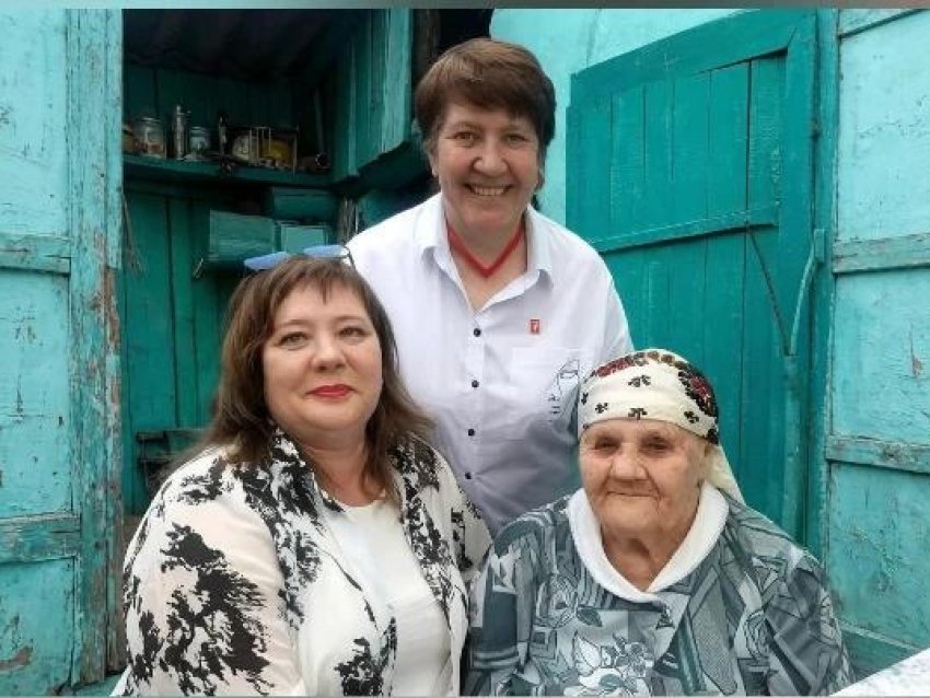 Жительница Хилка Анастасия Крюкова отметила 99-летие департамента ЗАГС Забайкалья
