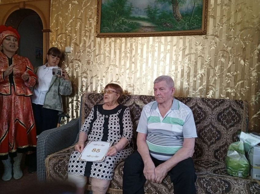 Ветеран труда из Забайкалья отметил 85-летний юбилей Департамента ЗАГС Забайкалья