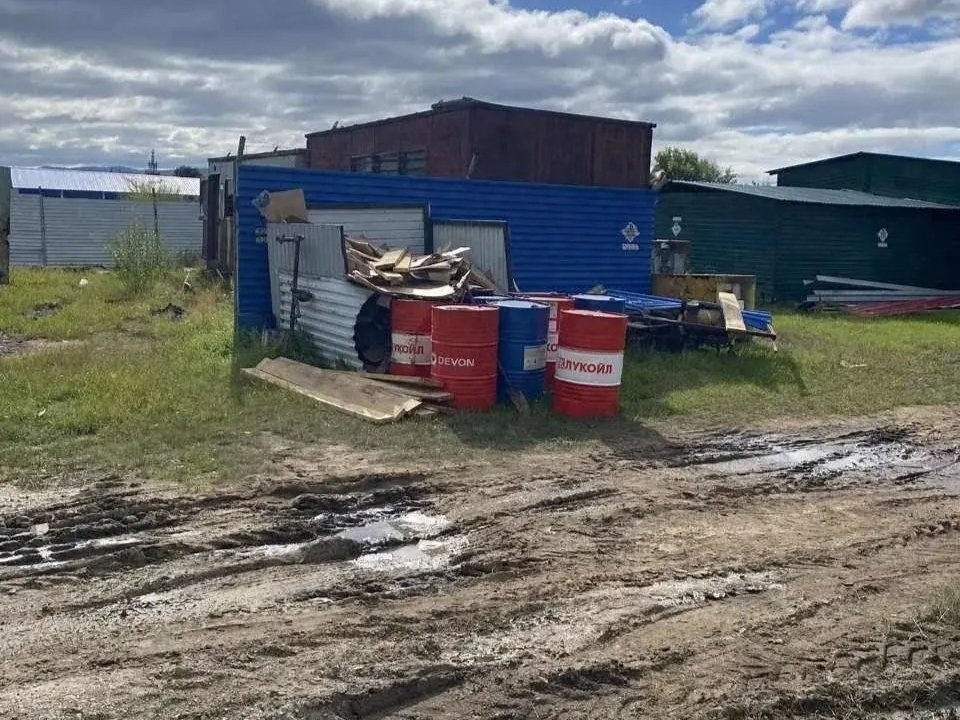 Свалку отходов рядом с топливом ликвидировали после проверки прокуратуры в Забайкалье Восточно-Сибирская транспортная прокуратура