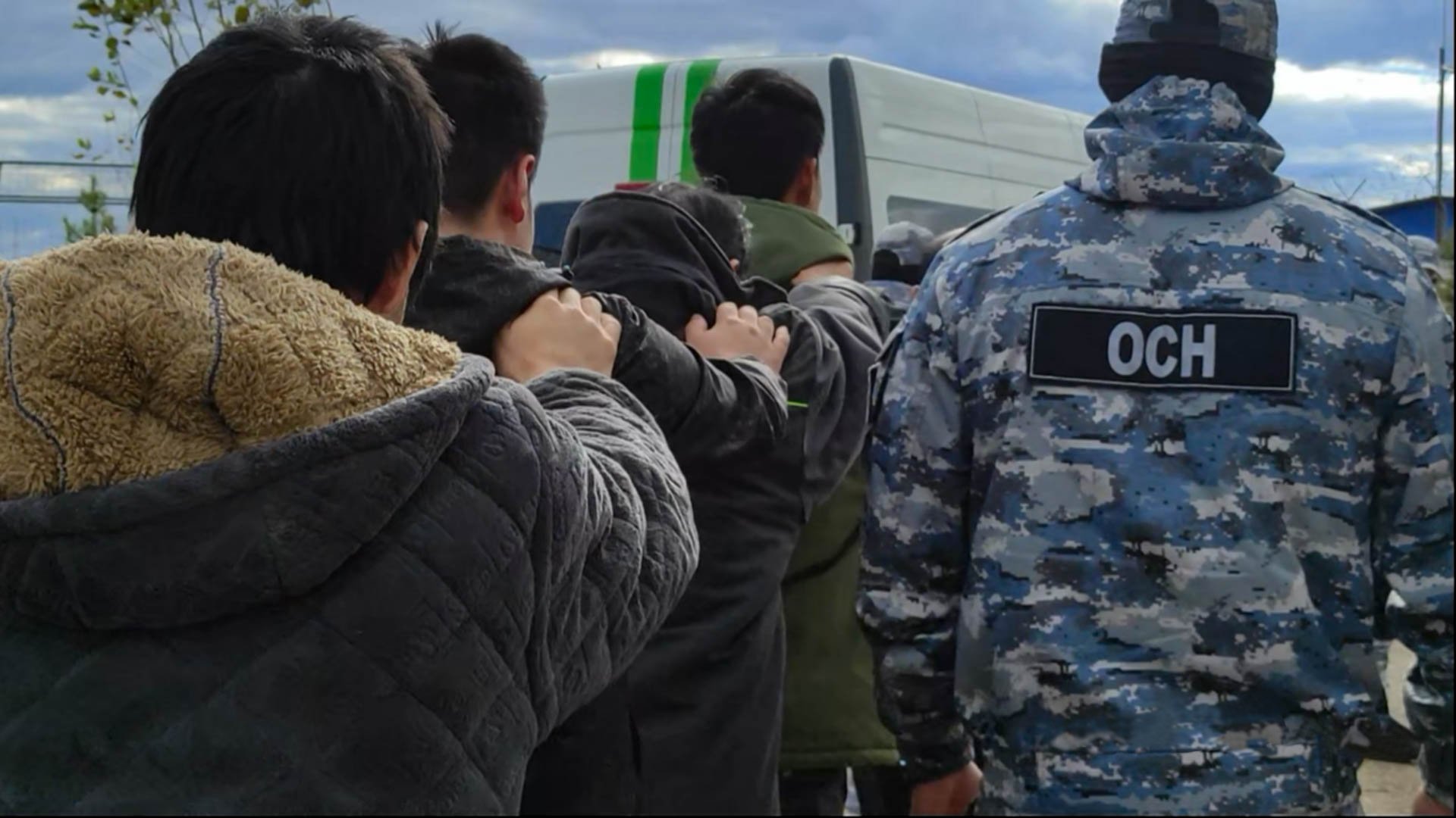 Почти 150 иностранцев принудительно выдворили заграницу с начала года в Забайкалье пресс-службы УФССП России по Забайкалью